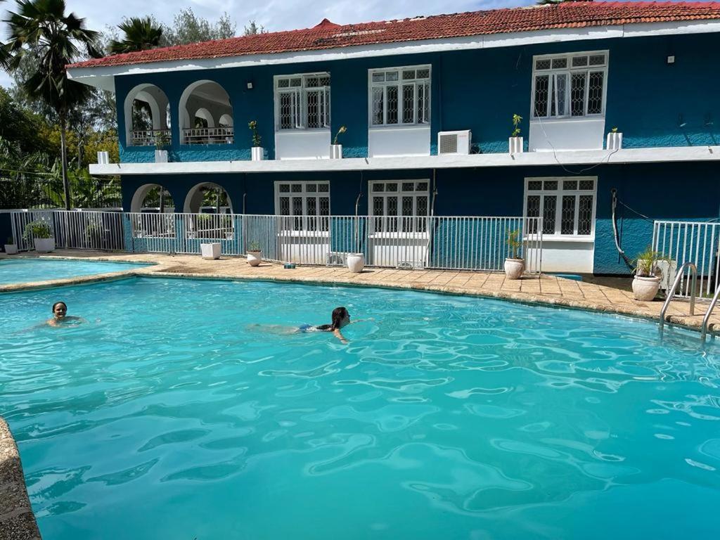 Gallivanters Hostel Dar es Salaam Extérieur photo